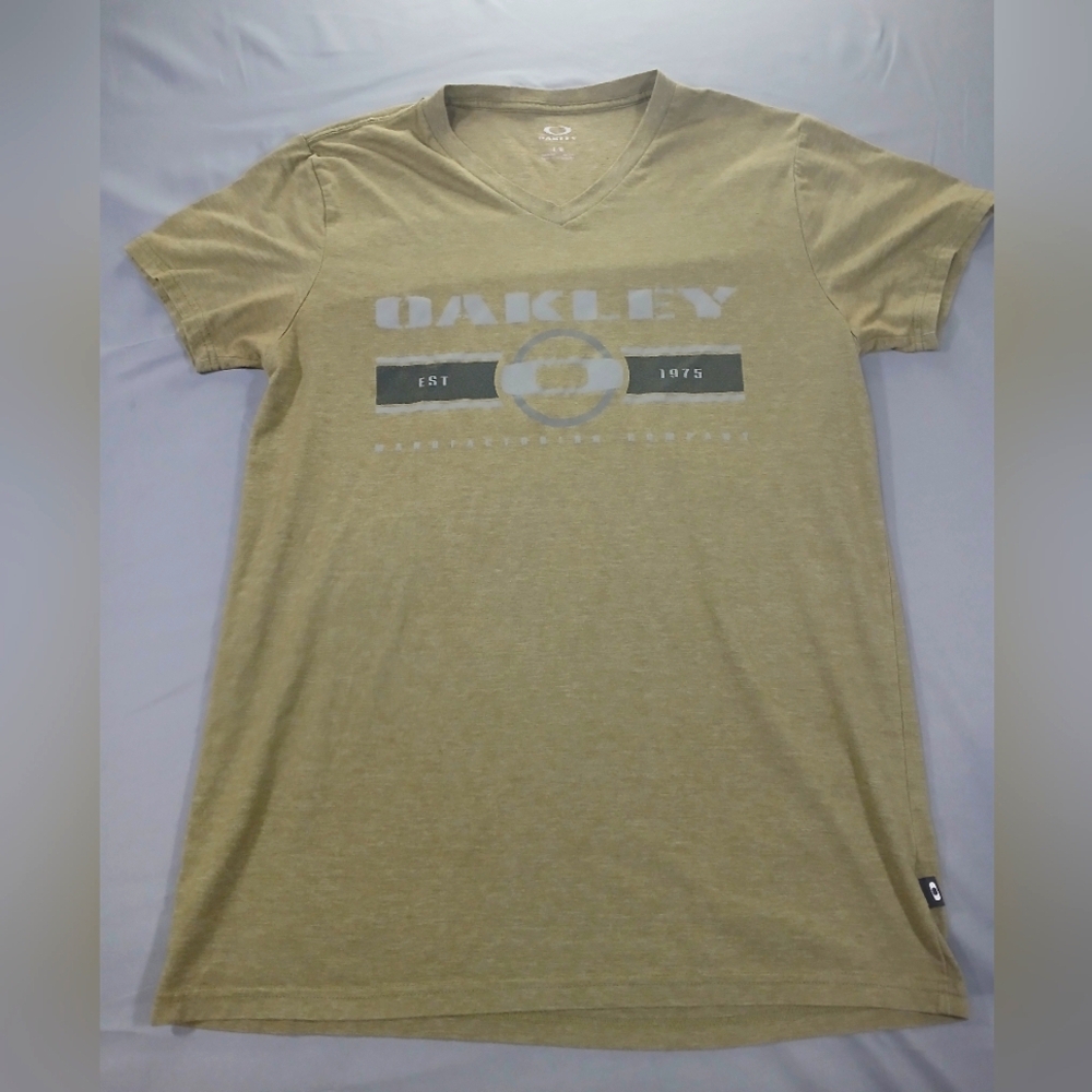 Oakley Olive green v-neck graphic t-shirt. Mens L